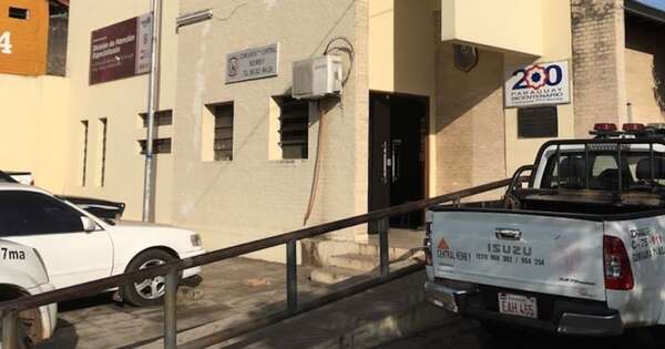 La Nación / Un total de 18 vehículos chatarra están abandonados en la comisaría de Ñemby