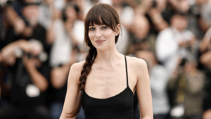 Dakota Johnson cuestiona el amor tradicional en Cannes