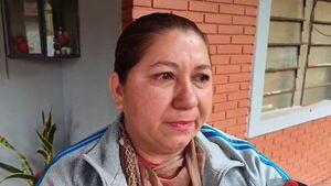 Doña cintareó a un “chespi” que le robó sus sillones y fue denunciada por la mamá
