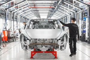 Las ventas de Tesla caen a la mitad en Europa pese al r谩pido avance de los el茅ctricos