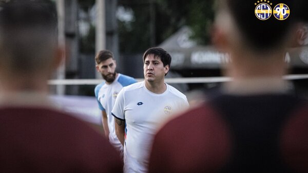 José Arrúa, contento por lograr el primer objetivo