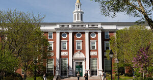 Trump avanza con desfinanciar totalmente a Harvard - .::Agencia IP::.
