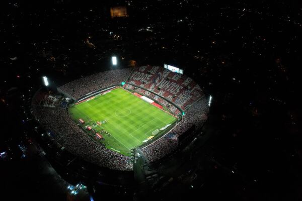 Tras acuerdo con FIFA, APF donará remanente de entradas a estudiantes de Luque - trece