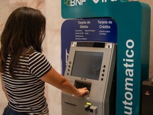 Inician pago de salarios al sector público con desembolsos para 47 Organismos y Entidades del Estado - .::Agencia IP::.