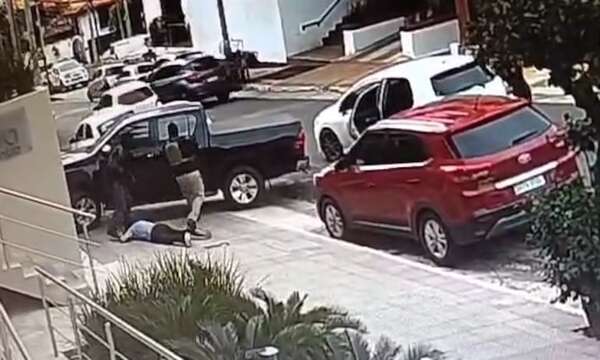 Al menos 21 maleantes en cinco vehículos participaron del asalto a comerciante en Asunción - Policiales - ABC Color