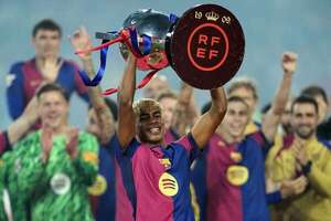 Lamine Yamal renueva con el Barcelona hasta 2031 - Fútbol Español - ABC Color
