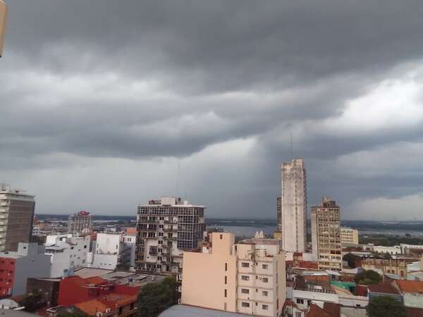¡Atención! Ya son 14 los departamentos en zona de tormentas - Nacionales - ABC Color
