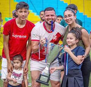 “Pinti” Álvarez retorna al fútbol argentino - Fútbol Internacional - ABC Color