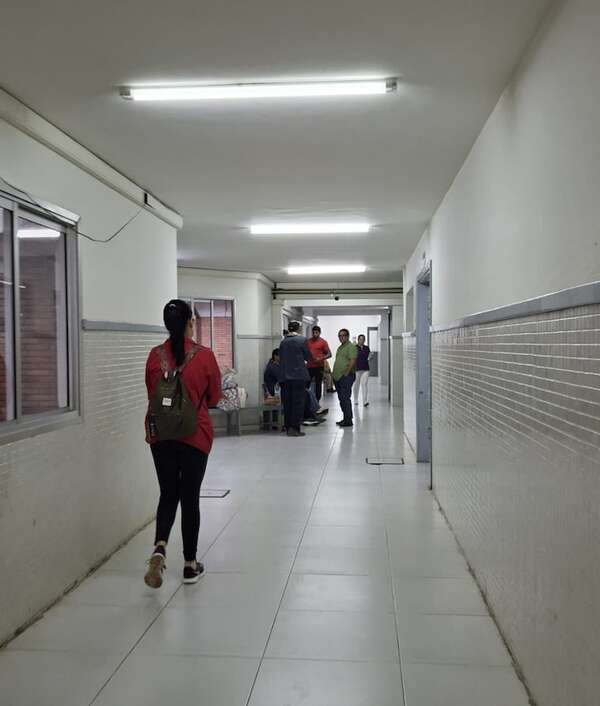 Ayolas: usuaria del Hospital Integrado denuncia supuesto mal servicio - Nacionales - ABC Color