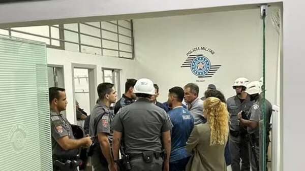 La Policía Militar buscó, pero no encontró a Damián Bobadilla... - Fútbol Internacional - ABC Color