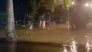 Lluvias y fuertes ráfagas sorprendieron a San Bernardino - Nacionales - ABC Color