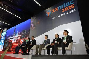 Resaltan aporte de conocimientos y nuevas tecnologías para el sector eléctrico - .::Agencia IP::.