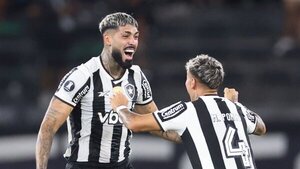 Botafogo vence a la U. de Chile con uno a menos y avanza a octavos