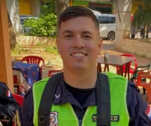 A poli le alcanzó rayo cuando iba a trabajar y murióite anga