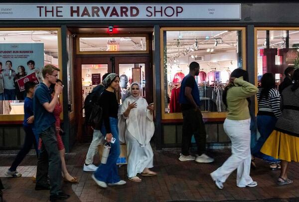 EE.UU. suspende la tramitación de visas para estudiantes extranjeros - Mundo - ABC Color