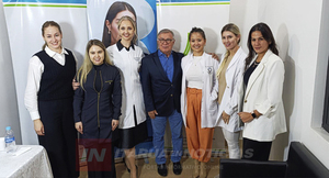 PROFESIONALES DE LA SALUD SE CAPACITAN EN TÉCNICAS DE REJUVENECIMIENTO 