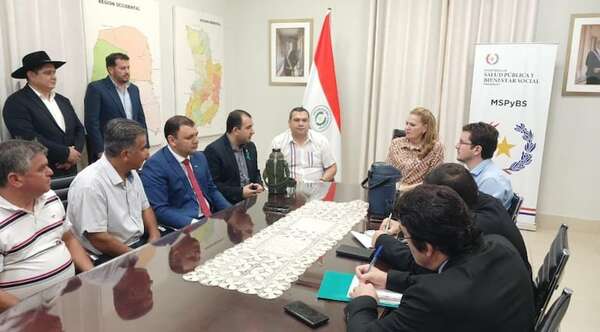 Santa Rosa: “ministra se comprometió  no dejar debilitado el servicio de médicos en Hospital Distrital”, dice dirigente - Nacionales - ABC Color