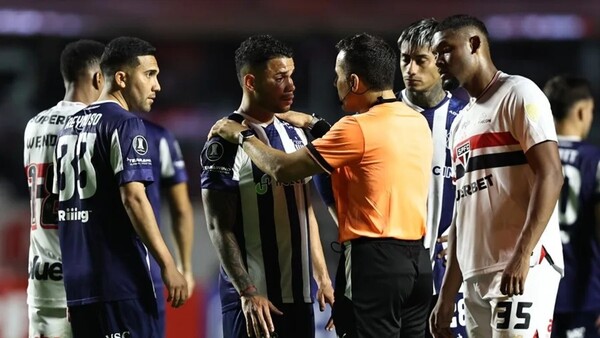 Denuncian al jugador Damián Bobadilla por xenofobia tras un partido en Brasil