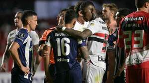 La Federación Venezolana de Fútbol repudia "actos de xenofobia" contra Miguel Navarro