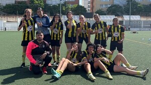 ¡Técnico paraguayo conquista España con equipo femenino!
