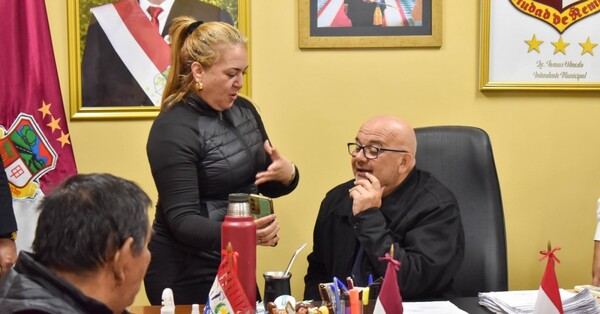 La Junta de Ñemby blinda a Olmedo tras el escándalo de los cheques, pero Diputados analiza la intervención