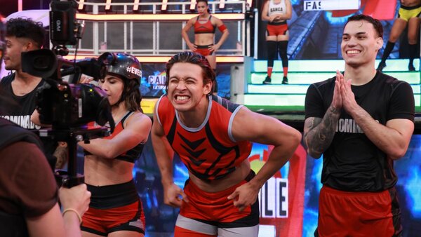 El equipo Rojo sacó del bote negro a Athos