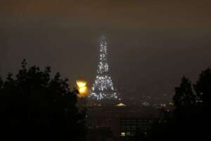 La Torre Eiffel se iluminará con cada gol del PSG en la final de la Champions - Fútbol Internacional - ABC Color