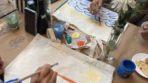 Desconectarte, la propuesta de Colección UH, para elaborar arte sin reglas ni expectativas