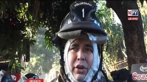 Incendio destruye depósito y moviliza a bomberos en Fernando de la Mora