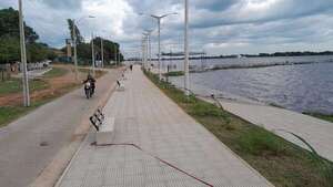 Villeta: paseo costero que costó más de G. 2.000 millones es afectado por la crecida del río Paraguay - Nacionales - ABC Color