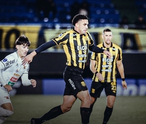 Guaraní clasifica a los playoffs de la Sudamericana con una humillante goleada en contra