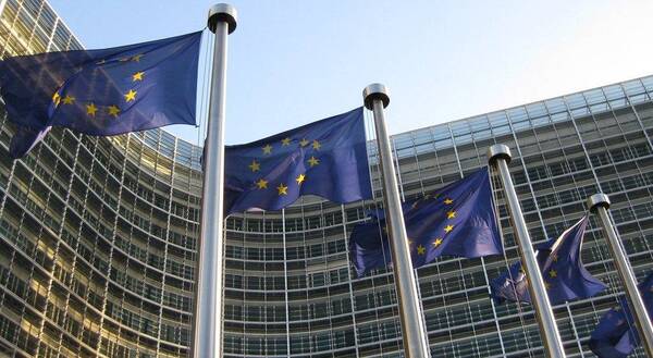 Miembros de la Unión Europea aprobaron un préstamo de 150.000 millones de euros para defensa