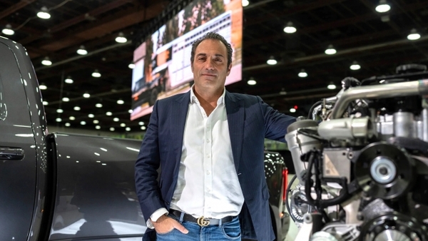 Antonio Filosa, el nuevo CEO de Stellantis, tendr谩 que apagar el fuego de varias crisis en una sola