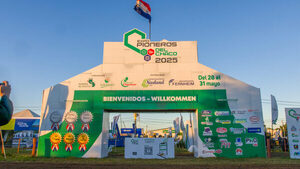 Segundo día de la Expo Pioneros del Chaco 2025: capacitación, tecnología y producción en plena marcha