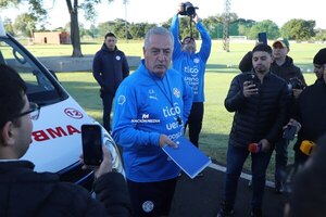 Versus / La postura de Gustavo Alfaro sobre la situación de Damián Bobadilla