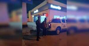 Diario HOY | Capturan a ladrones descubiertos ‘in fraganti’ en el techo de un banco