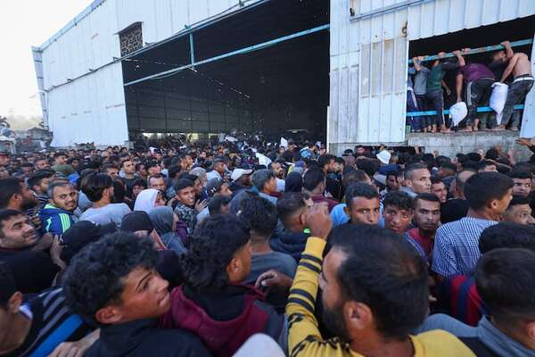 Gaza: “hordas hambrientas” saquean depósito de alimentos de la agencia de la ONU - Mundo - ABC Color