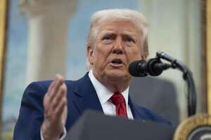 Justicia bloquea “aranceles recíprocos” de al menos 10% impuesto por Trump - Mundo - ABC Color