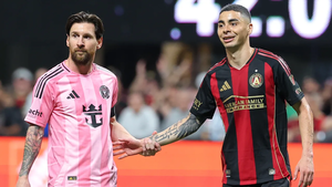 Miguel Almirón y Lionel Messi podrían ser compañeros