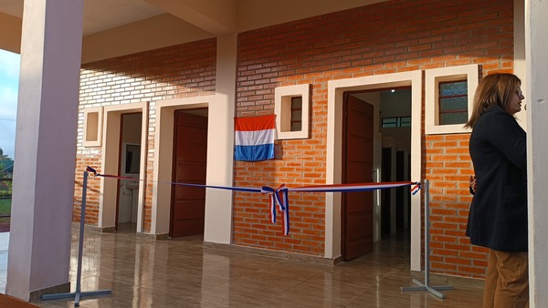 Capitán Miranda inaugura modernos sanitarios sexados en la Escuela San José Obrero