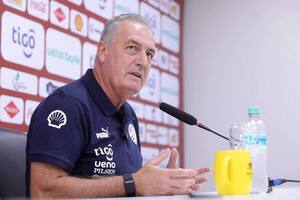 Alfaro defiende a Bobadilla y afirma que el caso "se está llevando a otro plano" - trece