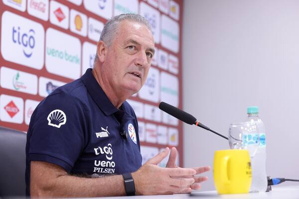 Alfaro defiende a Bobadilla y afirma que el caso "se está llevando a otro plano" - trece