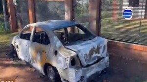 Mujer incendió el vehículo de la amante de su pareja