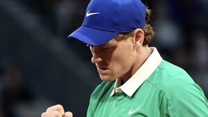 Jannik Sinner jubila a Richard Gasquet