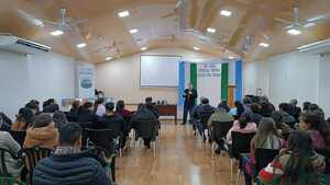Charla sobre el idioma guaraní celebró los 20 años de la Biblioteca Augusto Roa Bastos