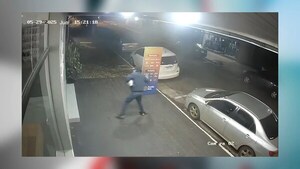 Roban notebooks de local comercial en pleno centro de Encarnación