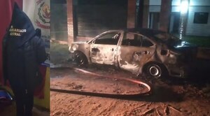 Por celos, mujer quemó el auto de su supuesta rival - 1000 Noticias