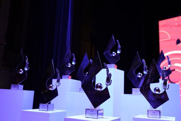 脷ltimos d铆as para postular a los Premios ADEC 2025