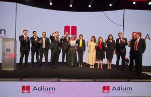 Fapasa celebró 50 años de historia y presentó su nueva identidad: Adium - Paraguay  - Sociales - ABC Color