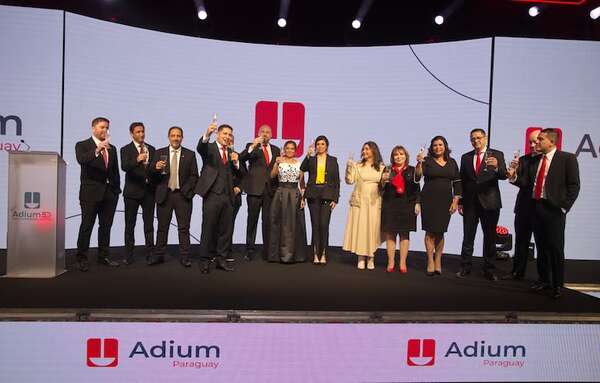 Fapasa celebró 50 años de historia y presentó su nueva identidad: Adium - Paraguay - Sociales - ABC Color